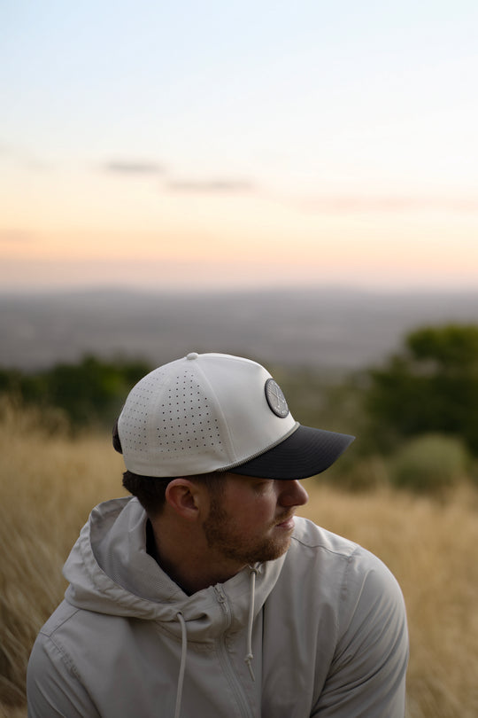 Make More Birdies Snapback - Chalkstone